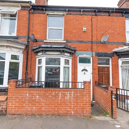 Fantastic 3 Bedroom House *Free Parking* Wolverhampton Exteriér fotografie